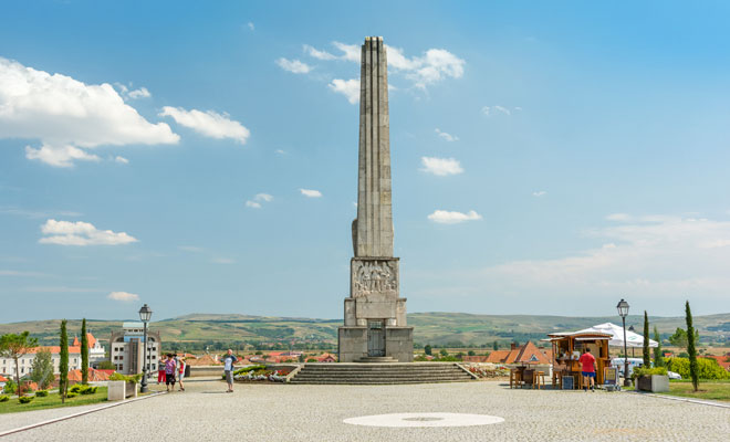Obeliscul lui Horea, Cloșca și Crișan din orașul Alba Iulia, județul Alba