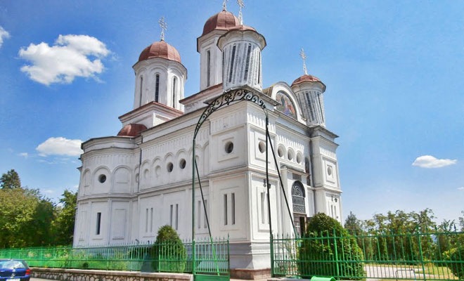 Biserica Grecescu din orașul Drobeta Turnu Severin, județul Mehedinți