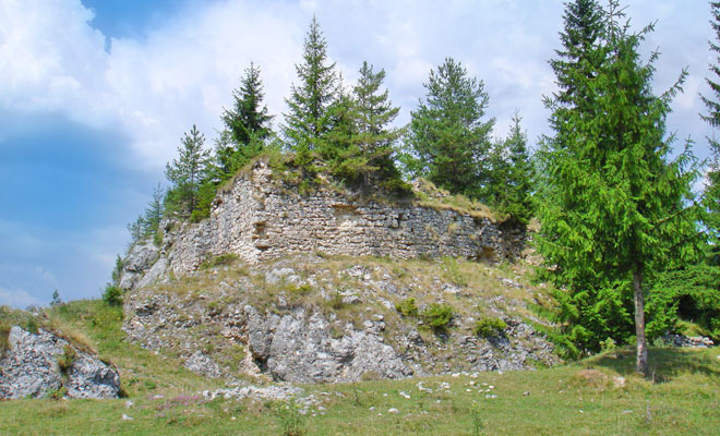 Cetatea Oratea din comuna Dâmbovicioara, județul Argeș